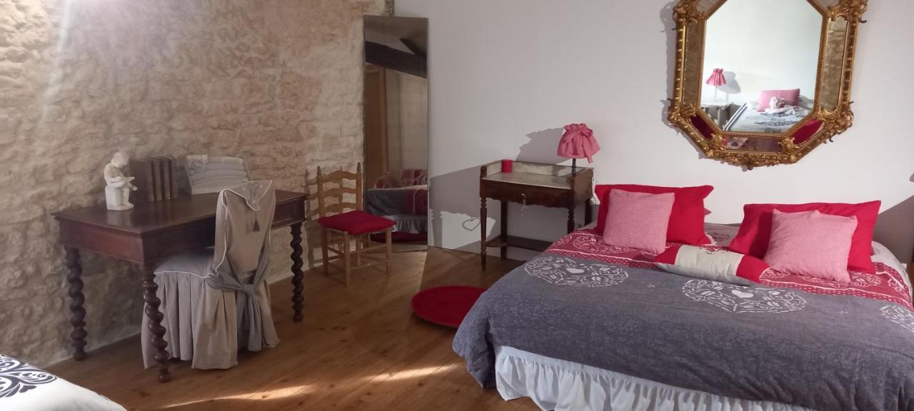 Les Demeures De La Laigne Bed & Breakfast Allas-Bocage Exterior photo