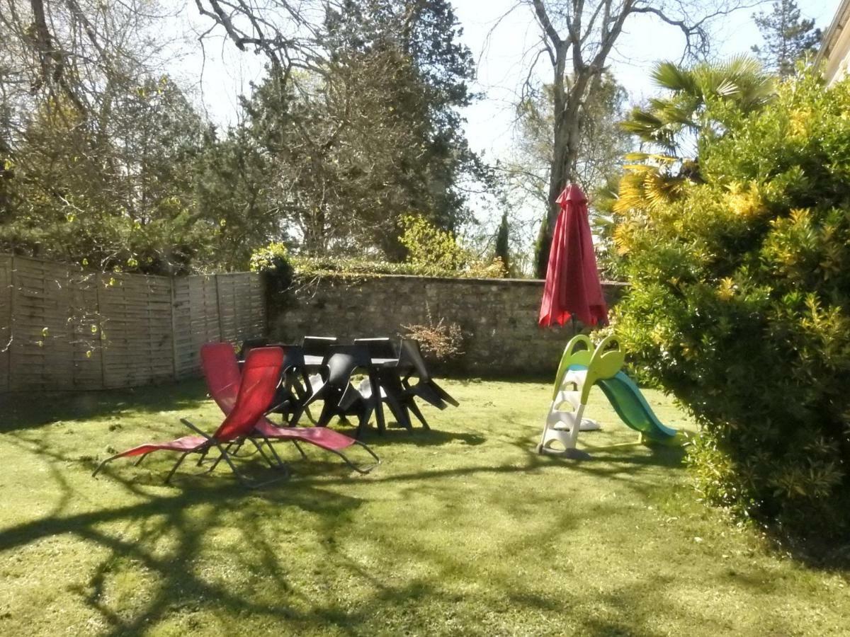 Les Demeures De La Laigne Bed & Breakfast Allas-Bocage Exterior photo